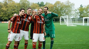 milan groufie